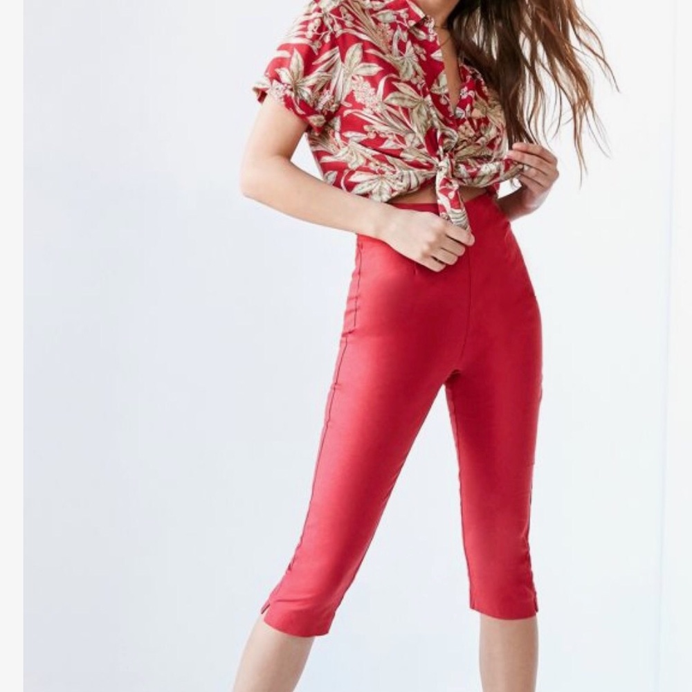Crop Red Pants